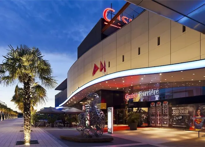 La Des Secrets / Parking / Wifi Апартаменты *